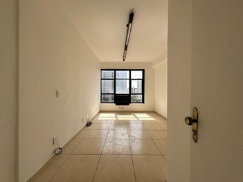 office em Rua Paraíba, Funcionários - Belo Horizonte - MG