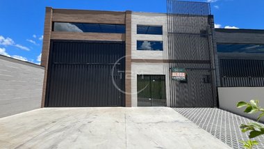 industrial em Rua Waldir Dalfré, Jardim Porto Real IV - Limeira - SP