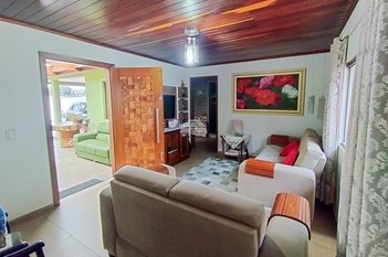 house em Rua Aníbal Silva, Parque da Fonte - São José dos Pinhais - PR