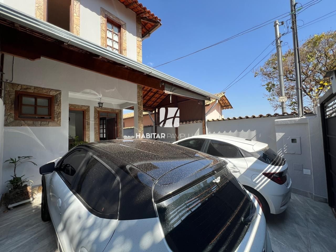 Casa com 3 quartos — Santa Amélia, Belo Horizonte