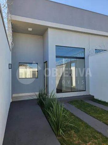 house em Rua Sueli Lopes da Silva, Laranjeiras - Uberlândia - MG