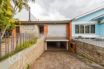 house em Rua Professor Ulisses Cabral, Chácara das Pedras - Porto Alegre - RS