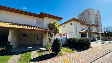 house em Avenida Antônio Pincinato, Recanto Quarto Centenário - Jundiaí - SP
