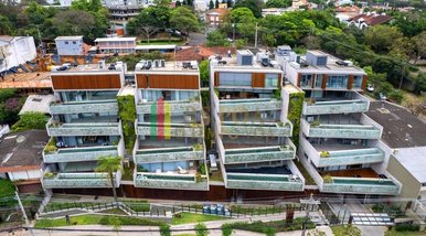 apartment em Rua Carlos Huber, Três Figueiras - Porto Alegre - RS