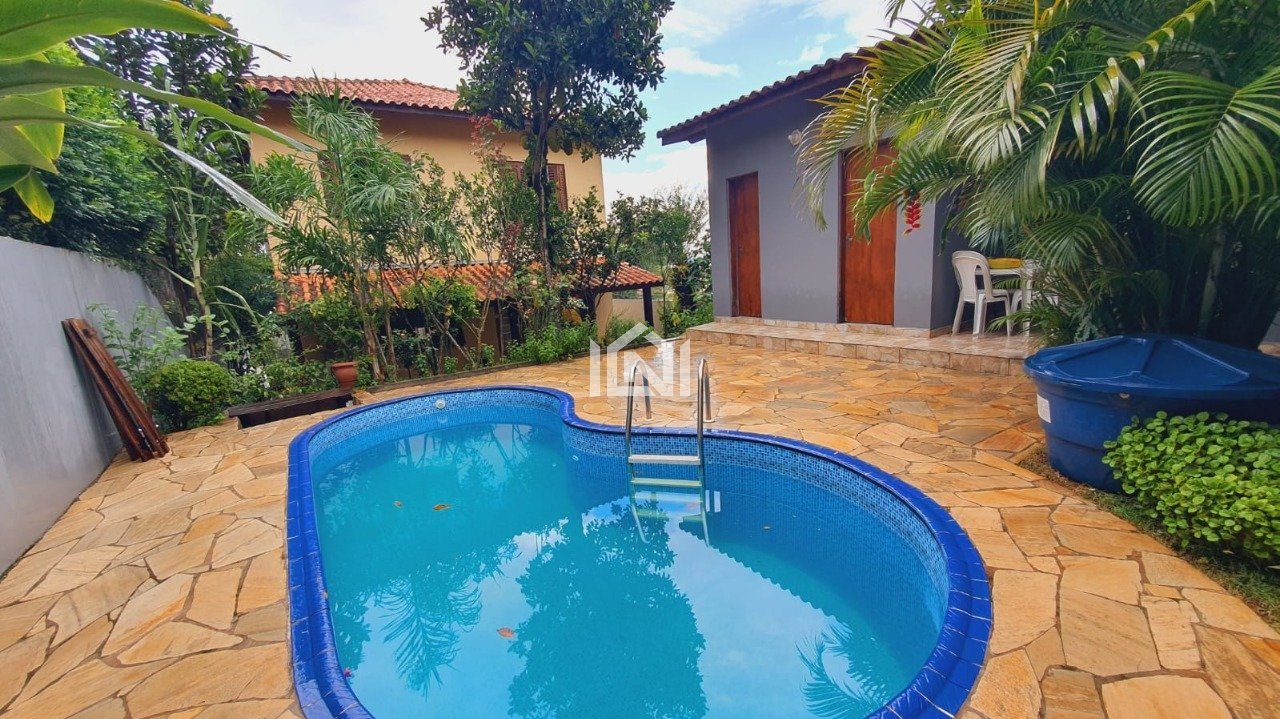 casa a venda no condominio jardim das flores - piscina