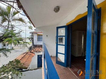 house em Rua Irmã Josefina da La Veja, Praia do Siqueira - Cabo Frio - RJ