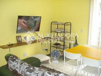 apartment em Rua Comendador Azevedo, Floresta - Porto Alegre - RS