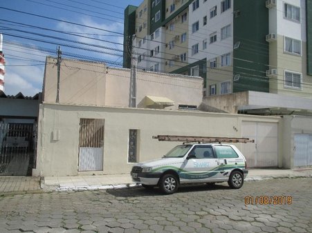 Cômodo Condomínio