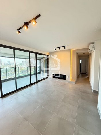 apartment em Avenida das Nações Unidas, Chácara Itaim - São Paulo - SP