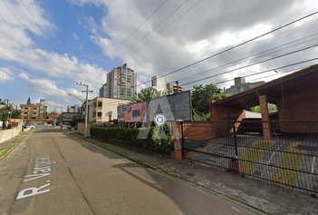 land_lot em Rua Vargeão, América - Joinville - SC