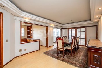 apartment em Avenida Iguaçu, Água Verde - Curitiba - PR