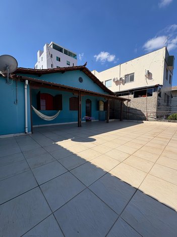 house em Rua Holanda, Glória - Contagem - MG