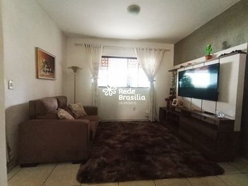 house em QR 402 Conjunto 30, Samambaia Norte (Samambaia) - Brasília - DF