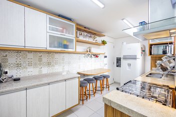 apartment em Rua Professor Pedro Viriato Parigot de Souza, Campo Comprido - Curitiba - PR