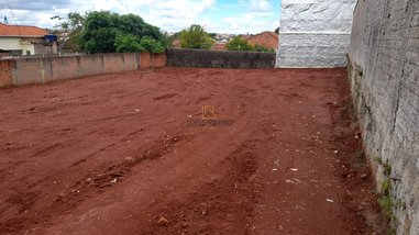 commercial_land_lot em Rua Capitão José Paes de Almeida, Alto - Botucatu - SP