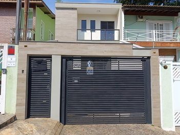 house em Rua Cácio de Moura, Jardim Piqueroby - São Paulo - SP
