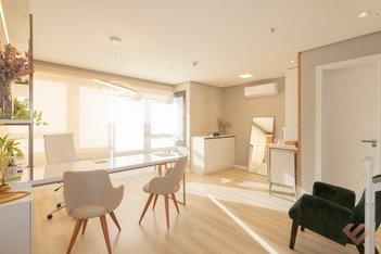 office em Travessa Dona Zilda, São Gonçalo - Pelotas - RS