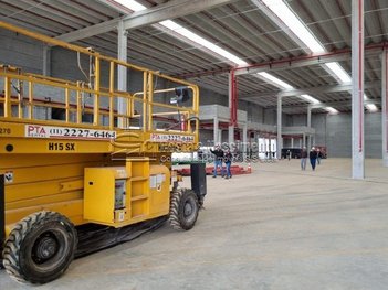 industrial em Avenida dos Estados, Parque Jaçatuba - Santo André - SP