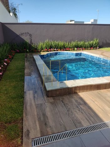 apartment em Rua Lapa do Lobo, Granja Marileusa - Uberlândia - MG