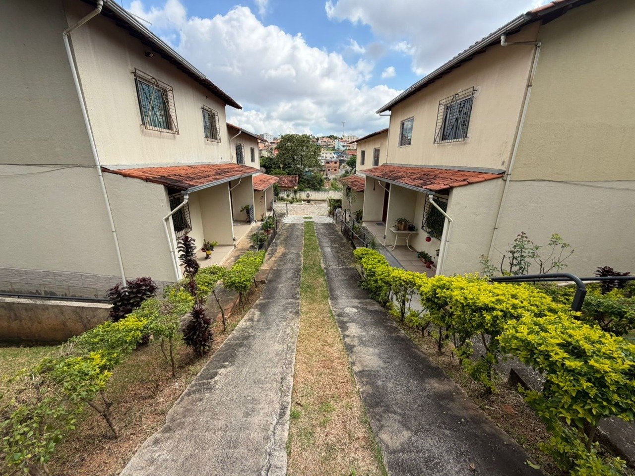 Casa com 2 quartos — Céu Azul, Belo Horizonte
