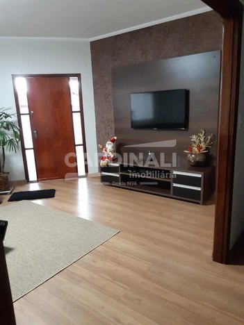 house em Rua Antônio Estrozi, Parque Fehr - São Carlos - SP