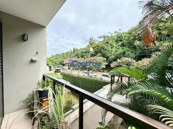 apartment em Rua Coronel Ivan Dentice Linhares, Coqueiros - Florianópolis - SC