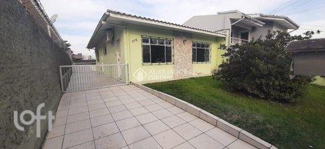 house em Rua Manoel Loureiro, Barreiros - São José - SC