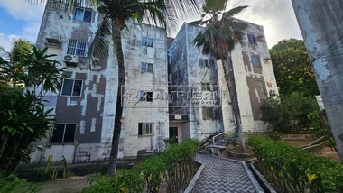 apartment em Avenida Comendador Gustavo Paiva, Jacarecica - Maceió - AL