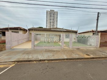 house em Rua Primeiro de Maio, Centro - Ibiporã - PR