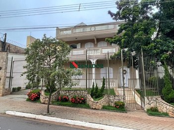 commercial_building em Rua Professor Júlio Estrella Moreira, Canadá - Londrina - PR
