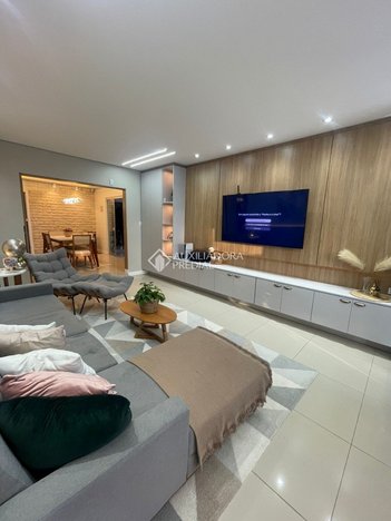 house em Rua Ana Terra, Jardim dos Lagos - Guaíba - RS