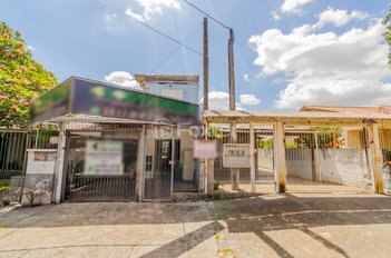 house em Rua Arnaldo Ballve, Jardim Itu - Porto Alegre - RS