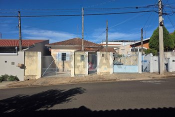 land_lot em Rua Professor Euclides de Carvalho Campos, Conjunto Residencial Frei Fidelis - Botucatu - SP