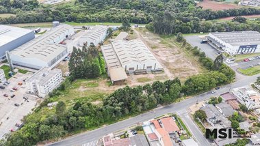 industrial em Avenida dos Pinheirais, Capela Velha - Araucária - PR