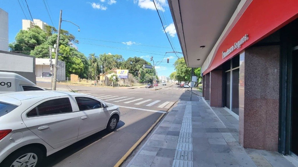 03 FRENTE RUA