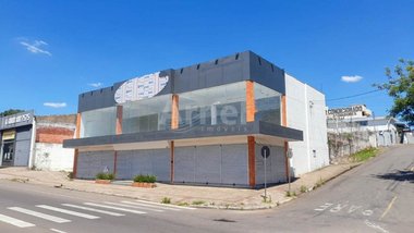 business em Avenida Brasil Leste, Petrópolis - Passo Fundo - RS