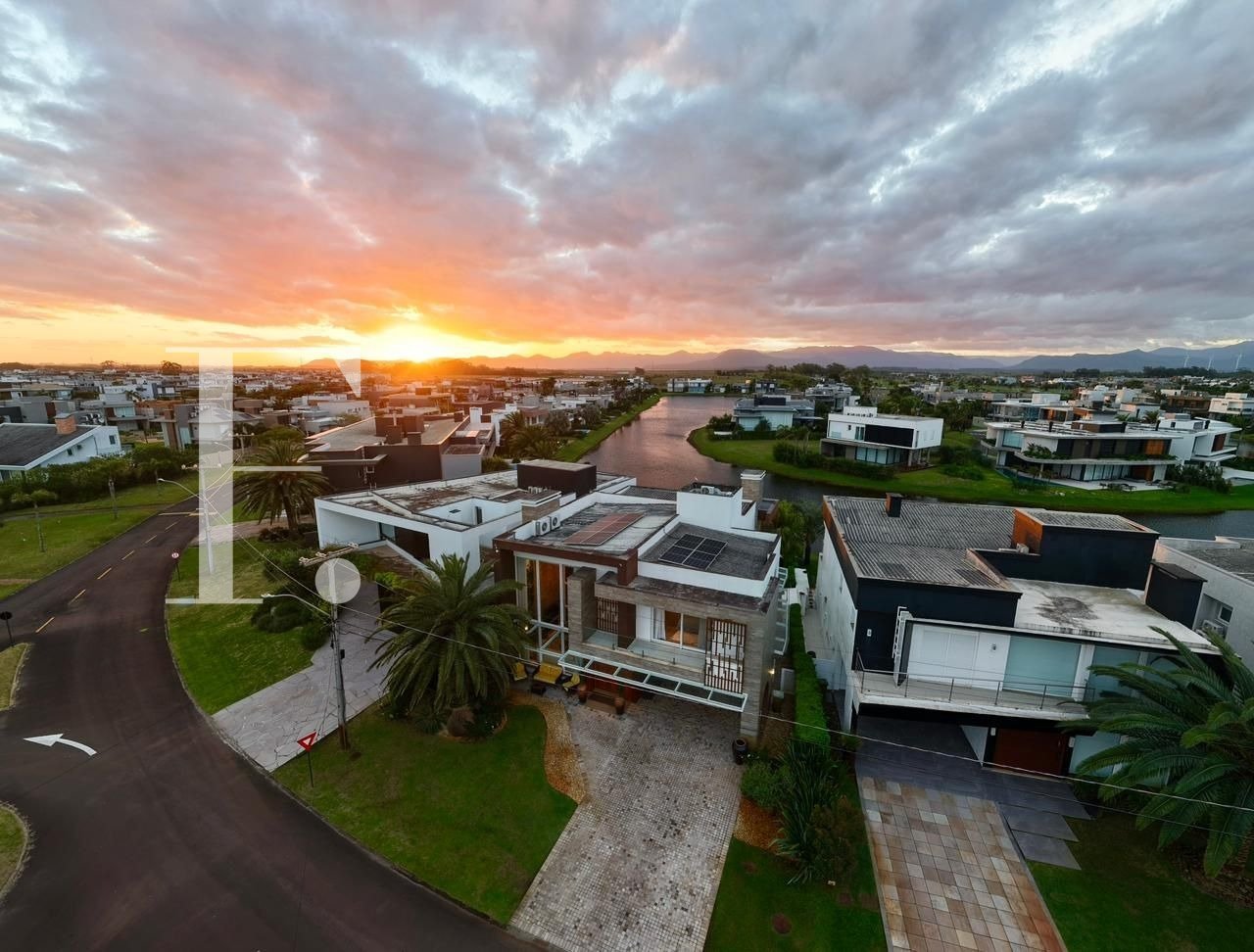 WhatsApp Image 2025-10-29 at 09.22