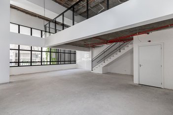 business em Rua Doutor Pedrosa, Centro - Curitiba - PR