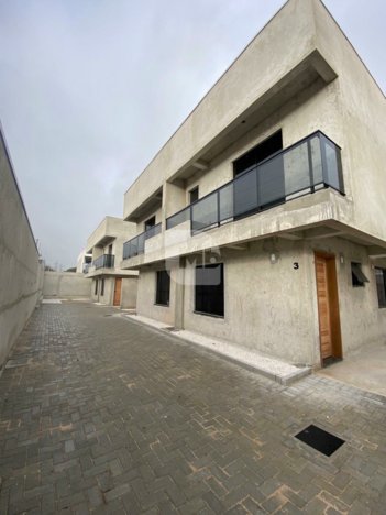 house em Rua Angelina Legat Pasini, Alto Boqueirão - Curitiba - PR