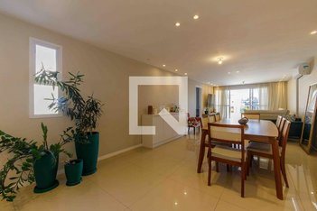 apartment em Rua Manoel Boucher Pinto, Recreio dos Bandeirantes - Rio de Janeiro - RJ