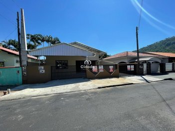 house em Rua Herberto Enke, Barra do Rio Cerro - Jaraguá do Sul - SC