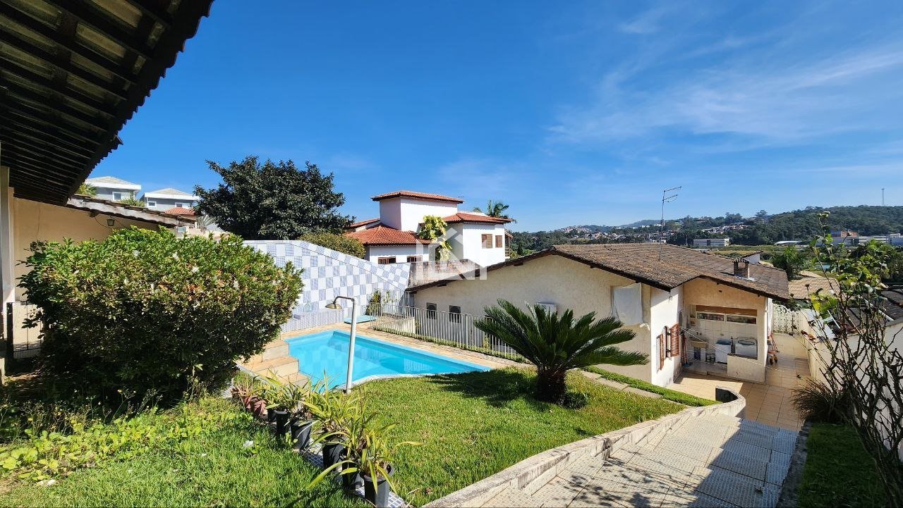casa a venda no condominio parque dom henrique III quintal