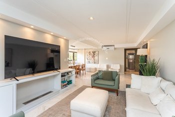 apartment em Luiz Manoel Gonzaga, Três Figueiras - Porto Alegre - RS