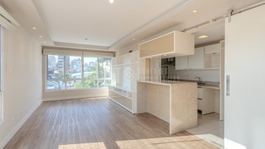 apartment em Rua Eudoro Berlink, Auxiliadora - Porto Alegre - RS