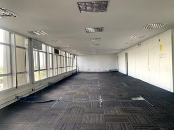 office em Avenida Brigadeiro Faria Lima, Jardim Paulista - São Paulo - SP