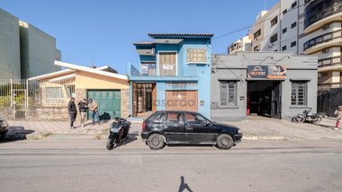 house em Rua Antônio Francisco dos Anjos, Centro - Pelotas - RS