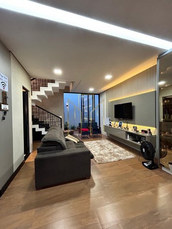 house em Rua Ricardo Naves Gonçalves, Novo Mundo - Uberlândia - MG