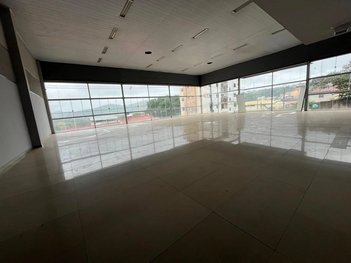 business em Rua Padre Jair Pereira, Carmópolis de Minas - Carmópolis de Minas - MG