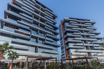 apartment em Avenida Ferdinand Kisslinger, Jardim Europa - Porto Alegre - RS