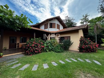 house em Rodovia Doutor Antônio Luiz Moura Gonzaga, Rio Tavares - Florianópolis - SC